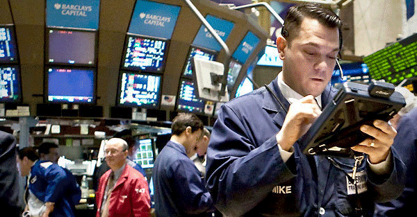 stock-broker-risk